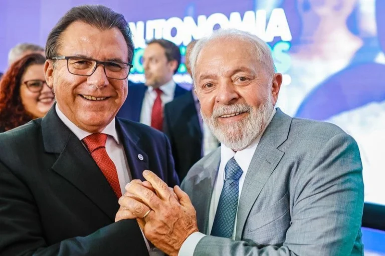 Governo estuda liberar FGTS bloqueado de quem optou pelo saque-aniversário