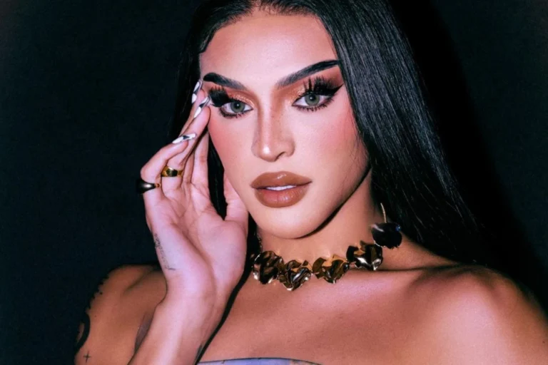Pabllo Vittar aparece em fotos raras com a irmã gêmea; veja