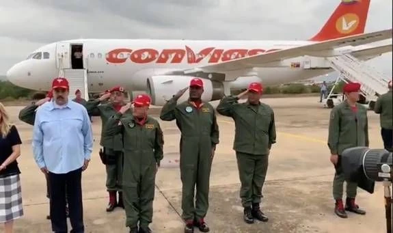 Avião que já foi usado por Maduro viaja para fronteira com o Brasil
