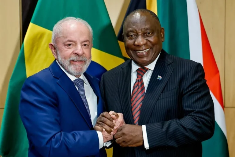 Lula se reúne com presidente da África do Sul na véspera do G20