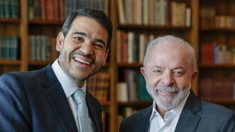 Em meio à crise, Lula segura mensagem ao Senado com indicação de Messias