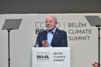 Lula diz que “força militar” voltou a fazer parte da América Latina