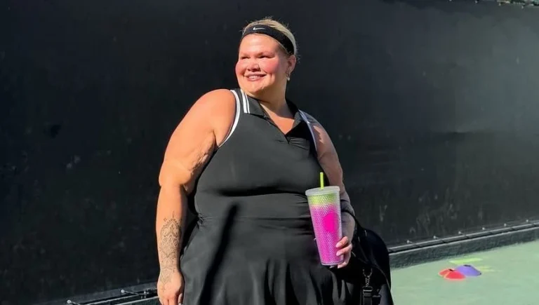 Thais Carla desmaia e é levada às pressas ao hospital pelo marido