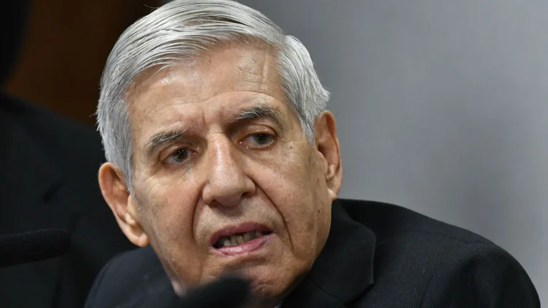 Para aliados, Heleno será termômetro para Bolsonaro