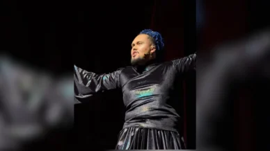 Ator sofre mal súbito e morre enquanto atuava no espetáculo 