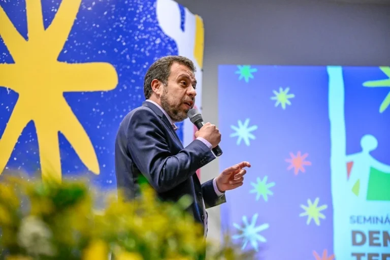 Boulos diz que fim da escala 6×1 não pode resultar em redução salarial