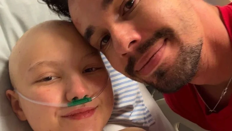 Marido rebate críticas por fazer festa enquanto Isabel Veloso está na UTI