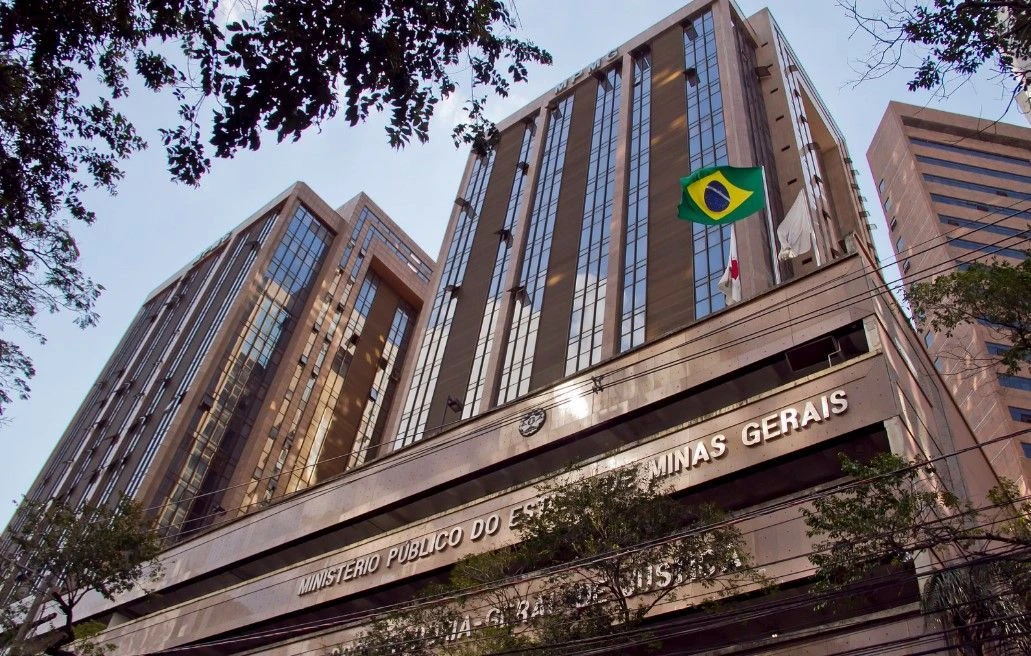 Operação mira comércio ilegal de armas de fogo e munições em Minas Gerais 