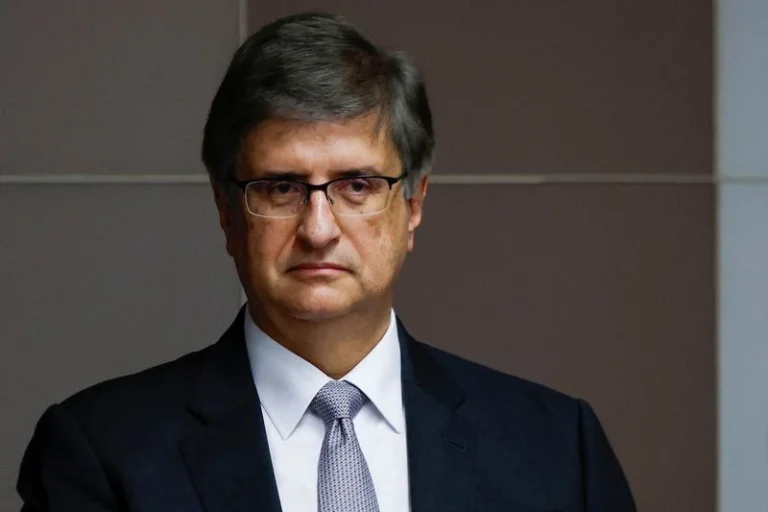 Após tumulto, Gonet vai avaliar medidas contra Hugo Motta