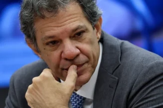 Haddad admite que deixaria Fazenda para atuar na campanha de Lula em 2026