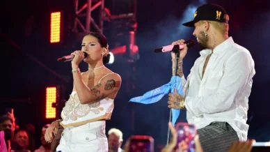 No palco com Zé Felipe, Ana Castela nega reconciliação com ex; veja momento