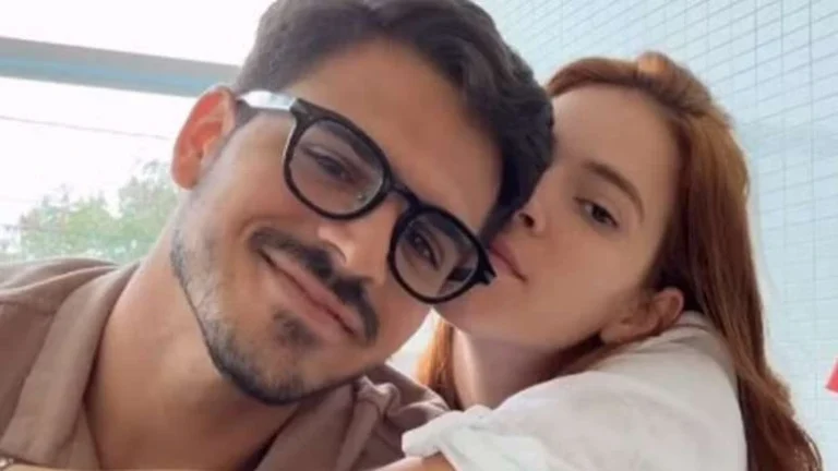 Mais um! Ana Clara Lima termina namoro com advogado e passa Réveillon com amigos