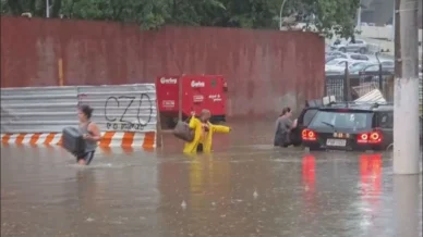 Homem morre arrastado por correnteza após fortes chuvas em São Paulo