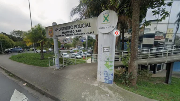 Suspeito morre e comparsas são presos após colidirem com viatura em SP