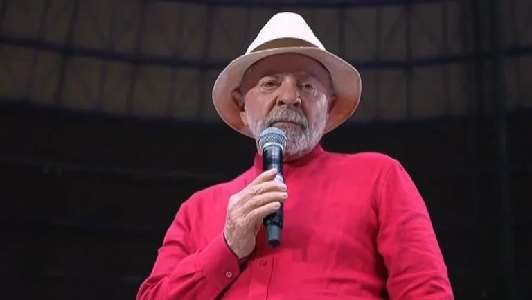 Quaest: desaprovação do governo Lula se mantém em 49%; 47% o aprovam