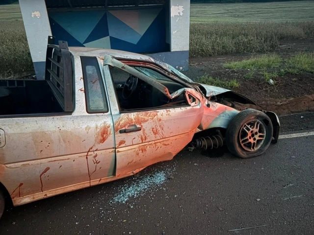 Homem fica insatisfeito com paiol e aplica golpes de faca contra prestador