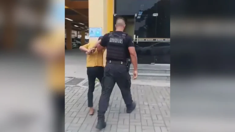 Homem é preso suspeito de matar ex-companheira a facadas no Rio