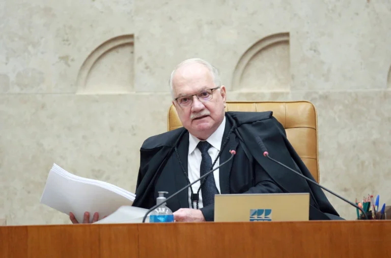 Fachin se reúne com Motta, Alcolumbre e PGR para discutir penduricalhos