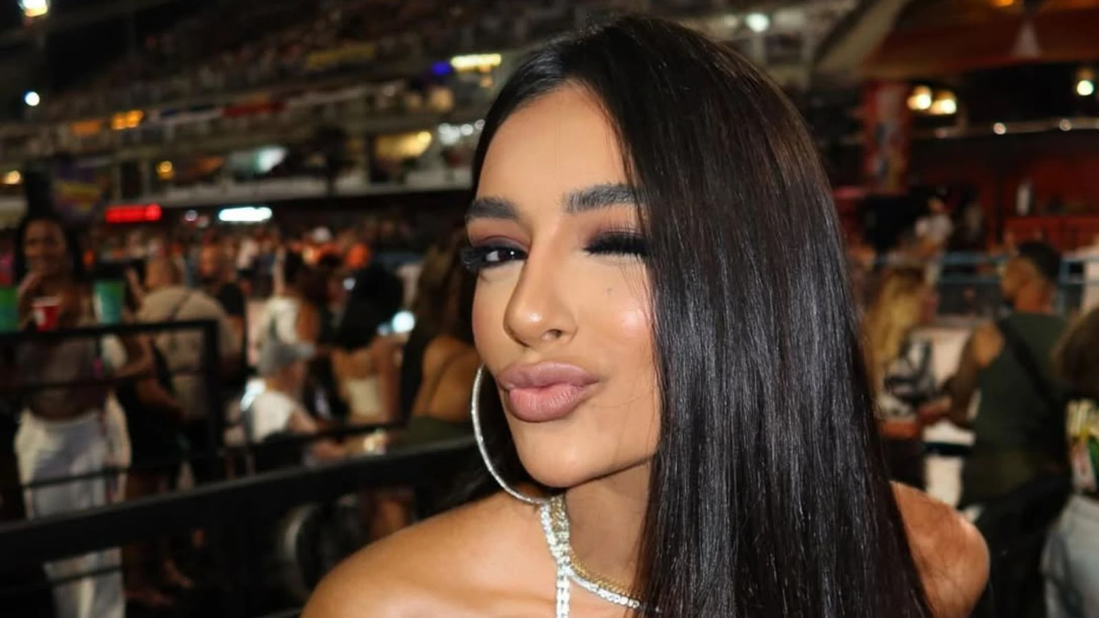 Quem é Duda Freire, influenciadora que teve pai preso por tráfico de drogas