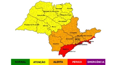 Defesa Civil de SP se reúne após alerta vermelho para chuvas