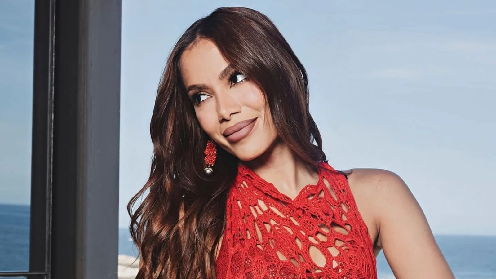 Anitta assina com agência de Rihanna e Adele e projeta crescimento global