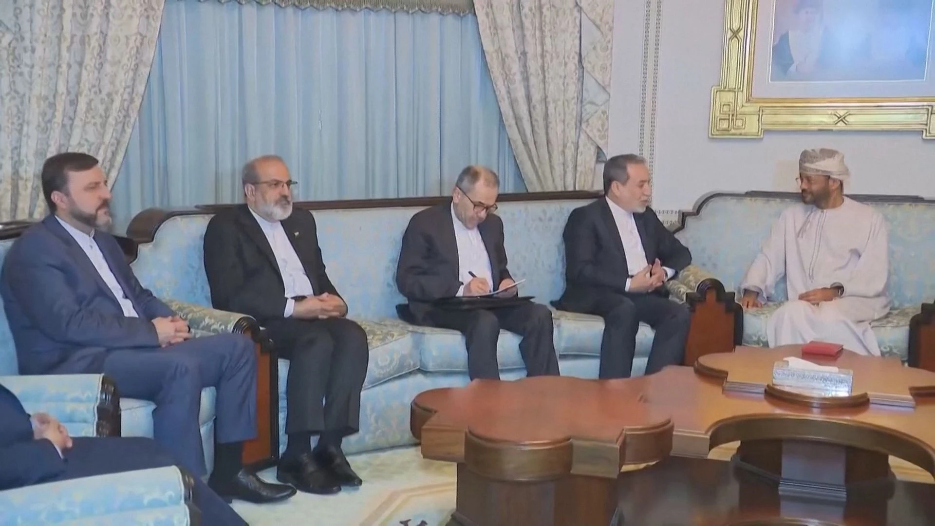 Após reunião, EUA e Irã concordam em realizar nova rodada de discussões