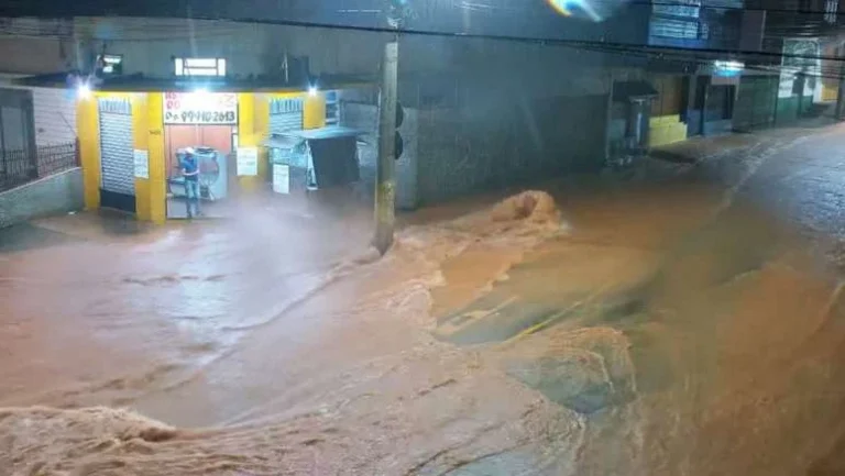 Chuvas em Minas Gerais matam ao menos 23 pessoas em Juiz de Fora e Ubá