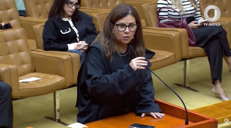 STF: Juíza que reclamou de lanche recebeu R$ 709 mil em salários em 2025