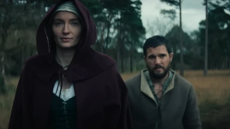 Sophie Turner revela estranheza ao beijar irmão de “Game Of Thrones”