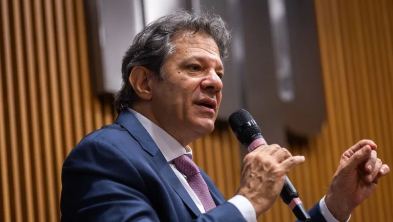 Haddad: decisão sobre candidatura só sairá após reunião com Lula e Alckmin