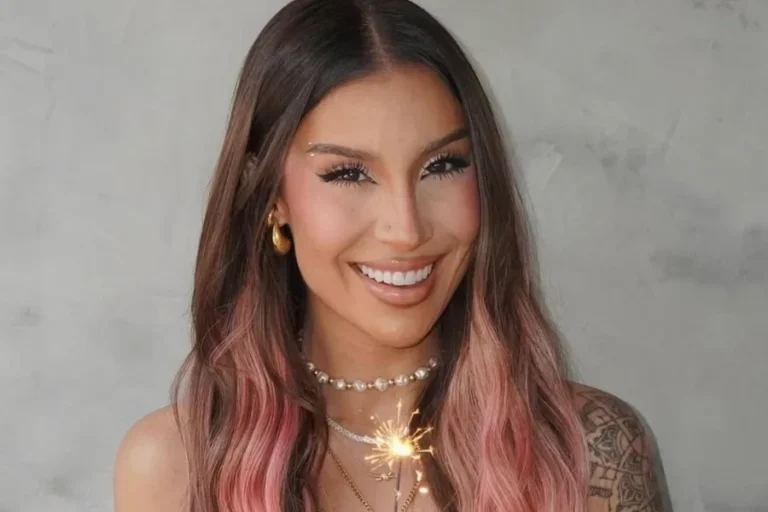 Boca Rosa faz transplante de sobrancelha e detalhe surpreende