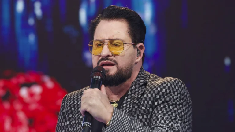 Cantor Marrone passa por nova cirurgia e se afasta dos palcos
