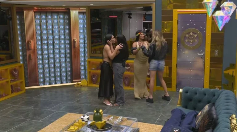 Resumo BBB 26: madrugada tem mulheres se beijando e plano de Samira contra Juliano