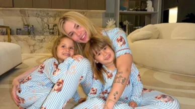 Maria Flor tira selfie inusitada e Virginia brinca: 