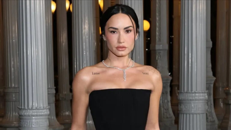 Demi Lovato detalha comeback com Joe Jonas e Selena Gomez: “Tudo para mim”