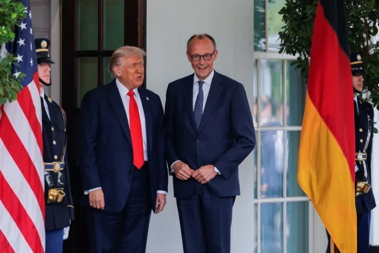 Trump rebate chanceler alemão sobre Irã: “Ele não sabe o que fala”