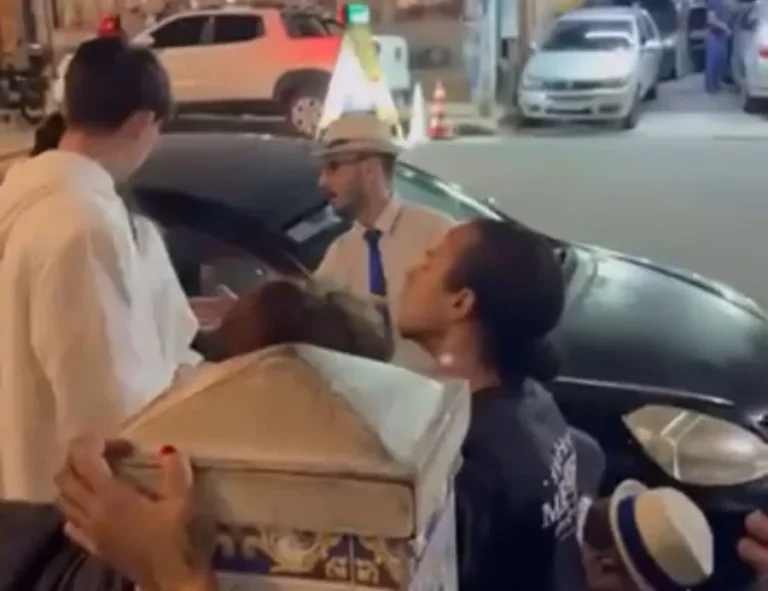 Mulher denuncia ter sido agredida por seguranças de bar