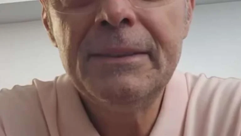 Ex-jornalista da Globo implora por emprego na web: Estou precisando trabalhar