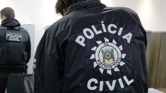 Operação mira grupo que usou criança com doença rara para aplicar golpes