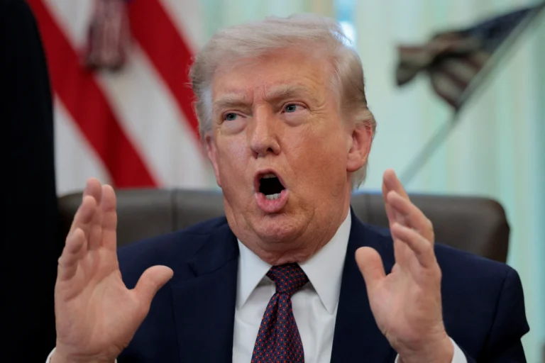 Com rejeição de artistas, Trump é atração nº 1 de feira de 250 anos dos EUA