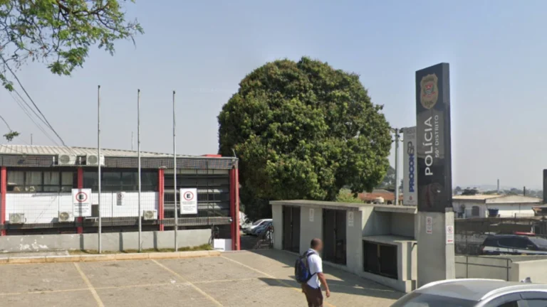 Madrasta e avó são presas por morte de menino com sinais de tortura em SP