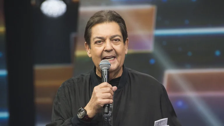 Faustão segue internado após expectativa de alta; assessoria se pronuncia
