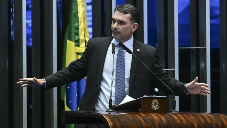 Vamos vetar aumento de despesa para municípios, diz Flávio
