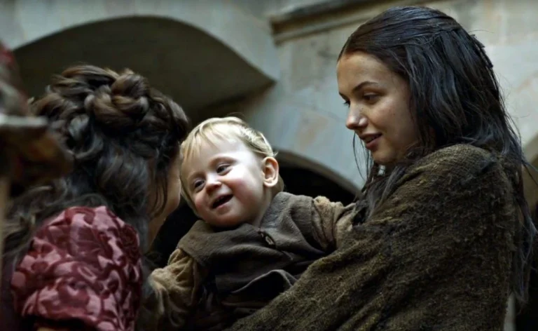 Atriz de “Game Of Thrones” revela surto psicótico após se envolver em seita