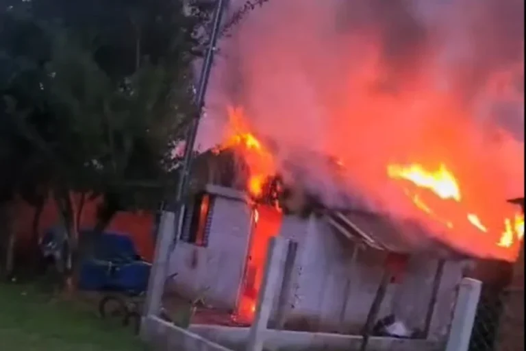 Padrasto mata enteada e incendeia casa para se vingar da companheira