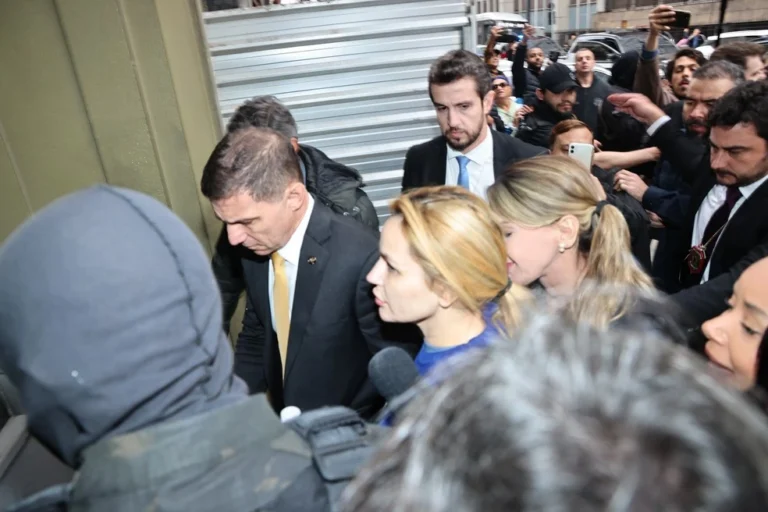 Entenda a investigação sobre lavagem de dinheiro do PCC que levou Deolane Bezerra à prisão