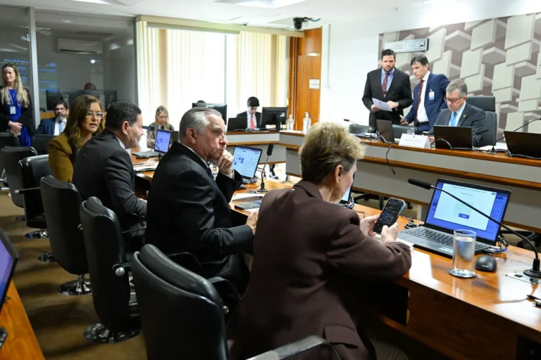 Senado aprova abono natalino para seringueiros que trabalharam na 2ª Guerra