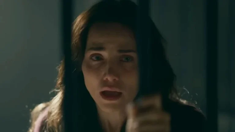 “Quem Ama Cuida”: Adriana fica entre a vida e a morte após ataque na prisão