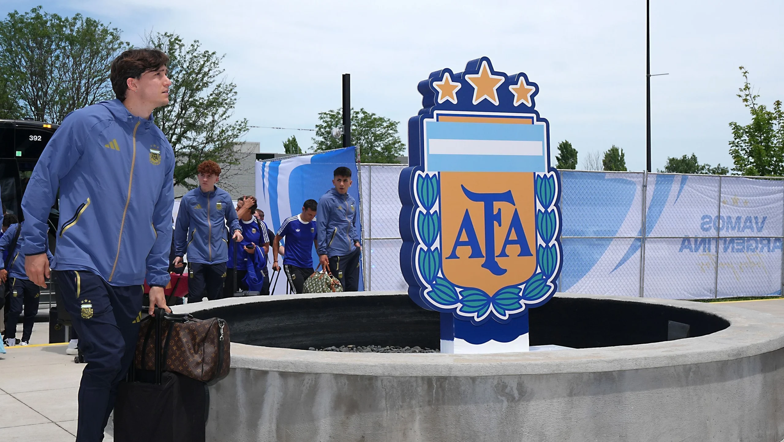 Copa do Mundo: Argentina perde zagueiro por lesão muscular