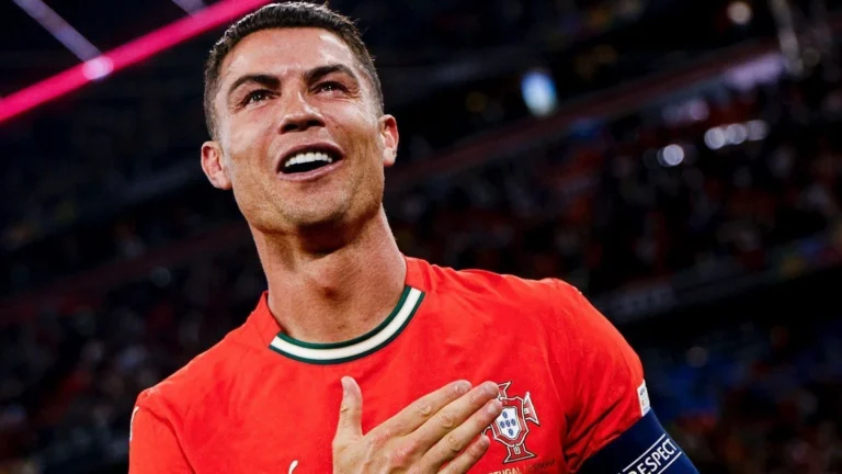Às vésperas da sexta Copa, Cristiano Ronaldo manda recado aos portugueses